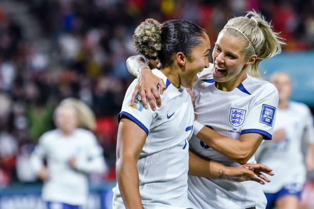 从青少年到 从青少年到